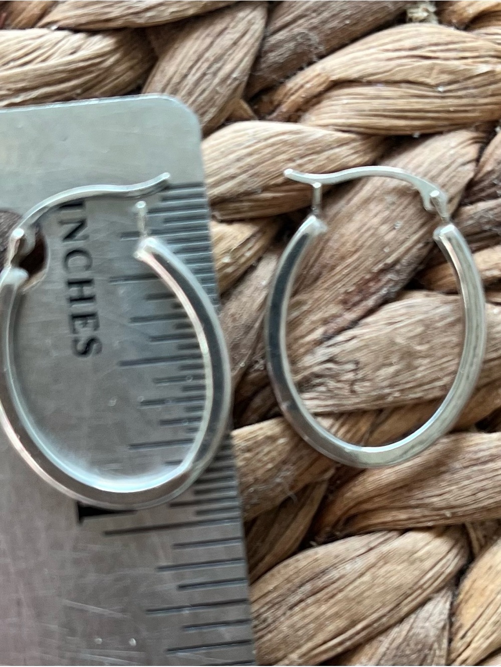 14K white gold oval hoop earrings SIGNED SLC 14K (Salt Lake City Designers) - Picture 4 of 9